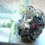 Vintage Rhinestone Brooch B..