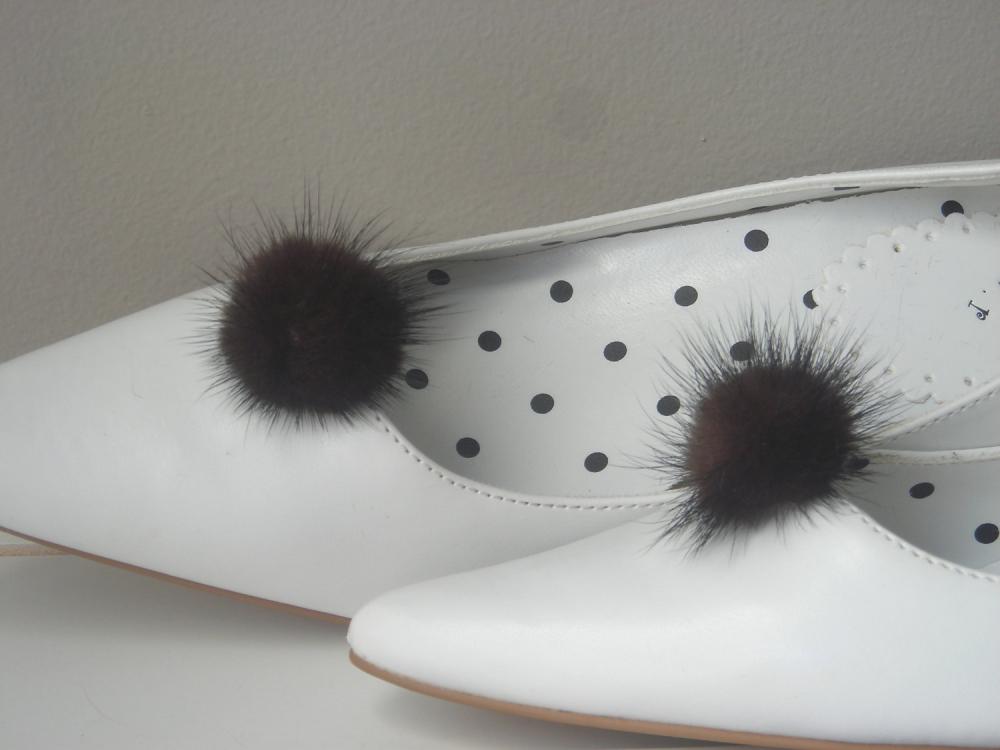 Genuine Mink Fur Ball Shoe Clips in Dark Brown